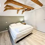 De 150m2, 4 Ch, 4 Sdb, Wifi, Patio, Vallee De La Jordanne