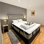 Дом отдыха De 150m2, 4 Ch, 4 Sdb, Wifi, Patio, Vallee De La Jordanne