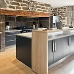 De 150m2, 4 Ch, 4 Sdb, Wifi, Patio, Vallee De La Jordanne