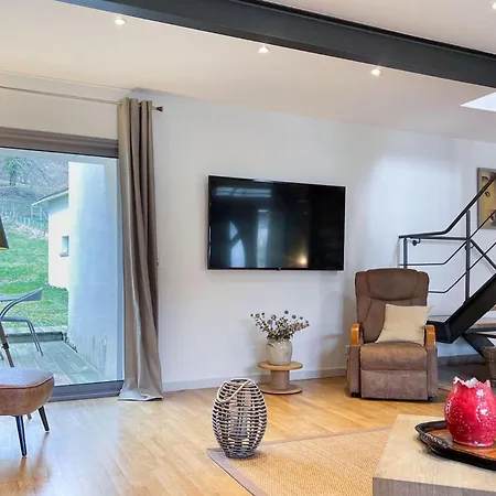 De 150m2, 4 Ch, 4 Sdb, Wifi, Patio, Vallee De La Jordanne *