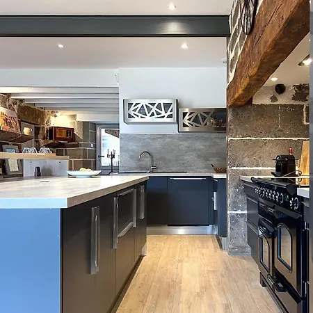 De 150m2, 4 Ch, 4 Sdb, Wifi, Patio, Vallee De La Jordanne Velzic