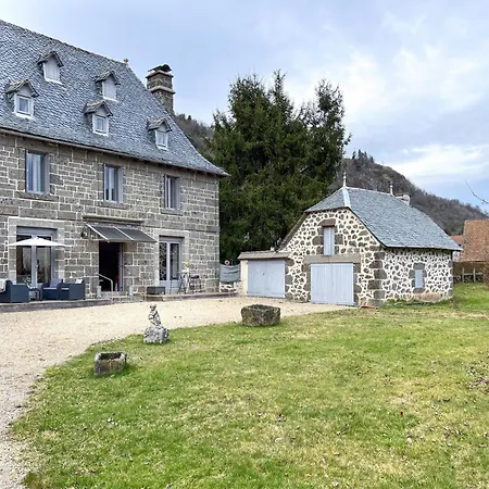 De 150m2, 4 Ch, 4 Sdb, Wifi, Patio, Vallee De La Jordanne * Velzic