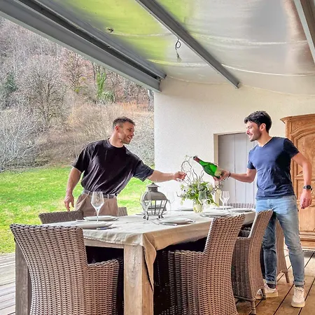 펜션 De 150m2, 4 Ch, 4 Sdb, Wifi, Patio, Vallee De La Jordanne Velzic