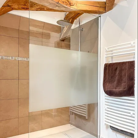 Prázdninový dům De 150m2, 4 Ch, 4 Sdb, Wifi, Patio, Vallee De La Jordanne