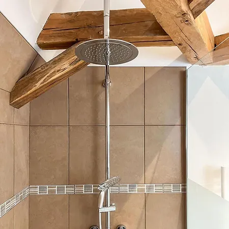 De 150m2, 4 Ch, 4 Sdb, Wifi, Patio, Vallee De La Jordanne *