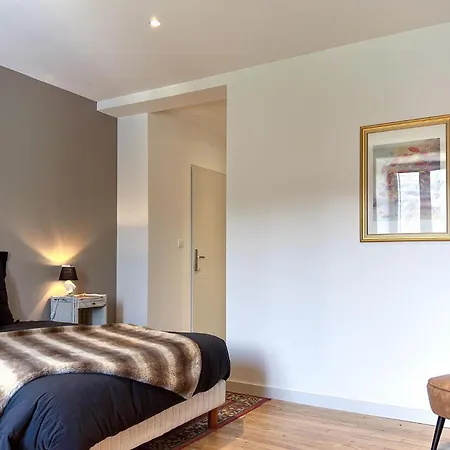 De 150m2, 4 Ch, 4 Sdb, Wifi, Patio, Vallee De La Jordanne * Velzic