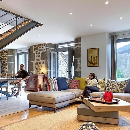De 150m2, 4 Ch, 4 Sdb, Wifi, Patio, Vallee De La Jordanne Prázdninový dům Velzic