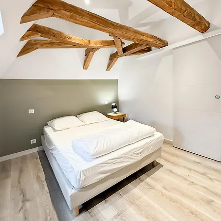 De 150m2, 4 Ch, 4 Sdb, Wifi, Patio, Vallee De La Jordanne