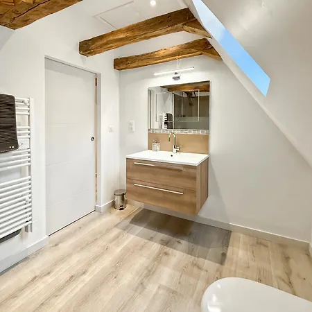 De 150m2, 4 Ch, 4 Sdb, Wifi, Patio, Vallee De La Jordanne Prázdninový dům Velzic