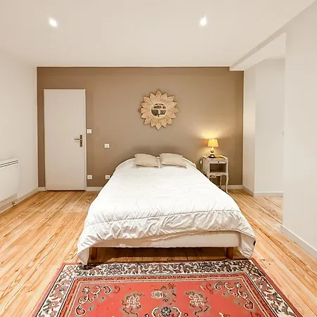 De 150m2, 4 Ch, 4 Sdb, Wifi, Patio, Vallee De La Jordanne *
