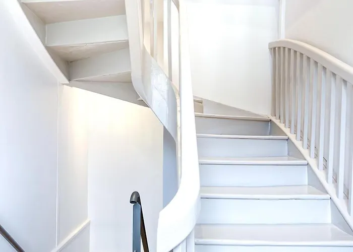 De 150m2, 4 Ch, 4 Sdb, Wifi, Patio, Vallee De La Jordanne Holiday home