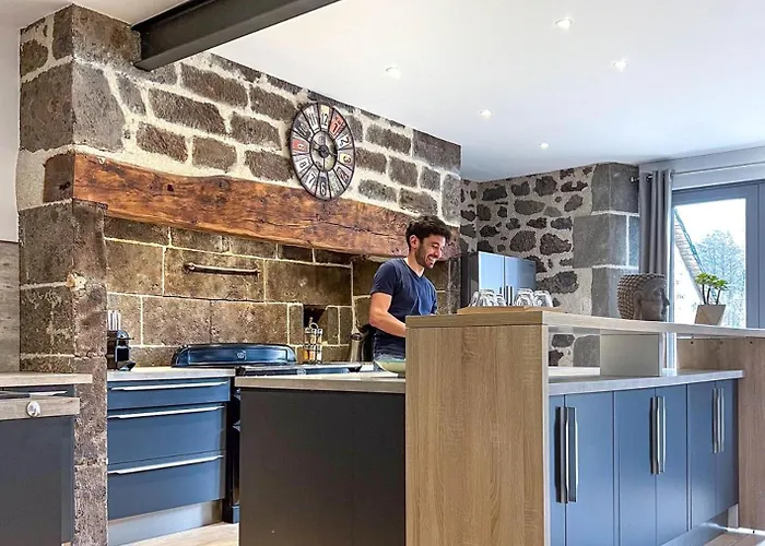 Holiday home De 150m2, 4 Ch, 4 Sdb, Wifi, Patio, Vallee De La Jordanne