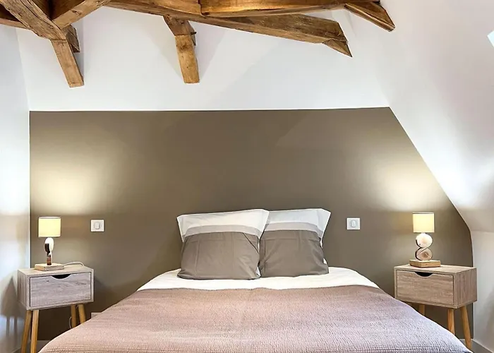 De 150m2, 4 Ch, 4 Sdb, Wifi, Patio, Vallee De La Jordanne Holiday home *