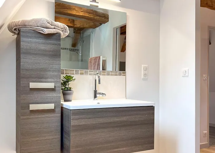 De 150m2, 4 Ch, 4 Sdb, Wifi, Patio, Vallee De La Jordanne *