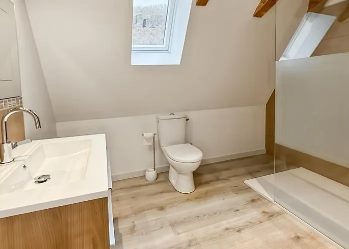 De 150m2, 4 Ch, 4 Sdb, Wifi, Patio, Vallee De La Jordanne *